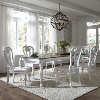Liberty Magnolia Manor Dining