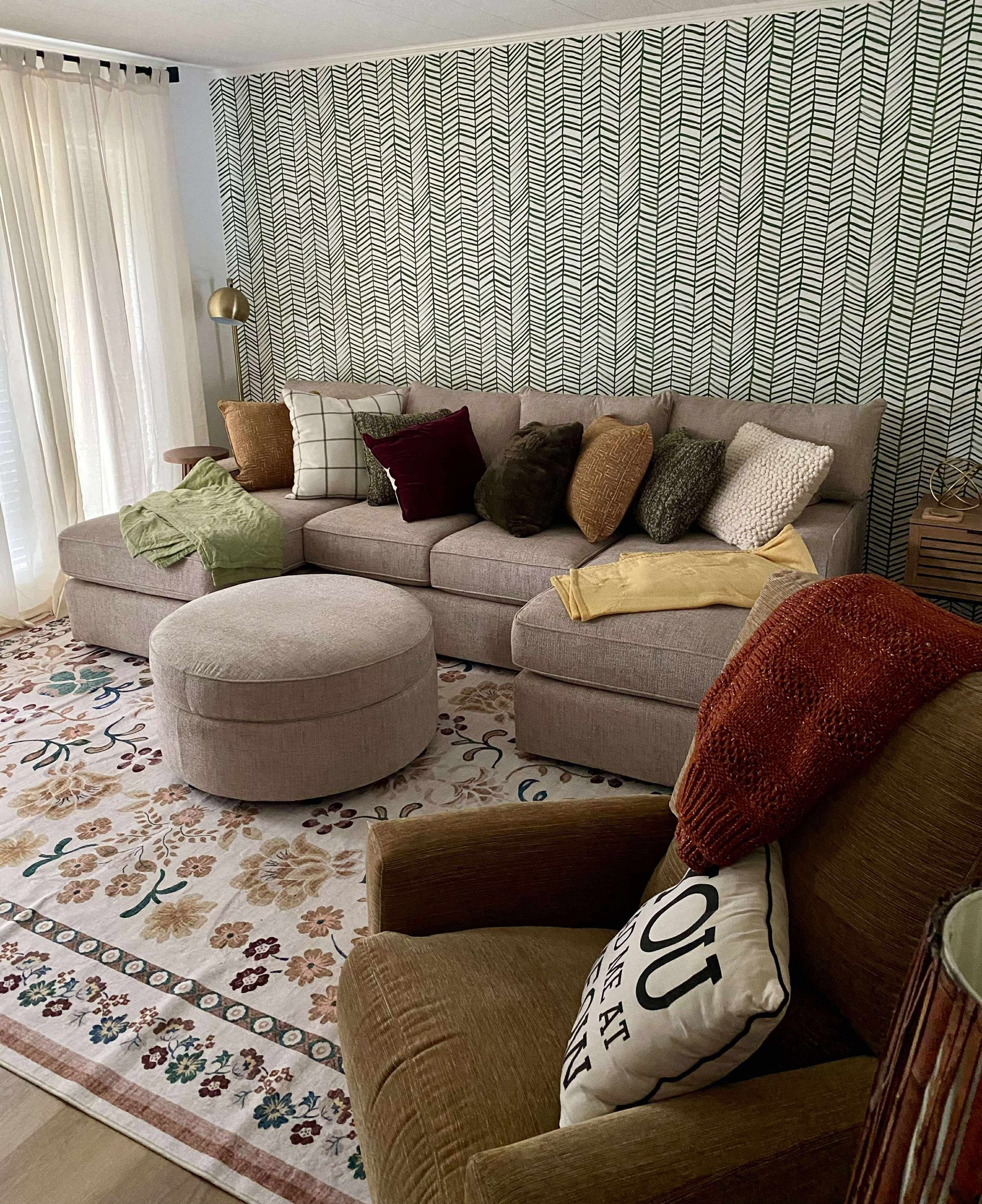 Alexvale Anderson Sectional - Image 2
